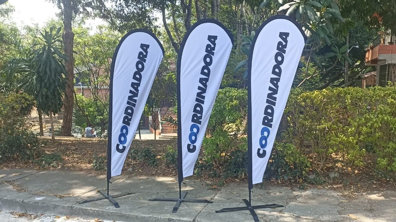 Foto banderas de coordinadora